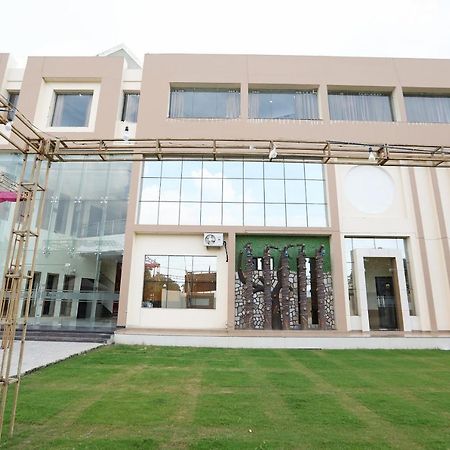 Oyo 48501 Dayal Regency Hotel Hapur Luaran gambar